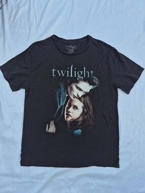 Twilight Saga Edward and Bella Movie Graphic T-Shirt